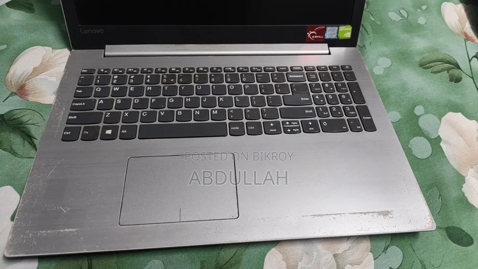 Laptop Lenovo IdeaPad 330 20GB Intel Core i5 HDD+SSD 500GB