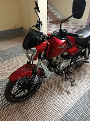 Bajaj V15 2017 Red