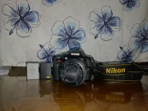 Nikon DSLR D5300