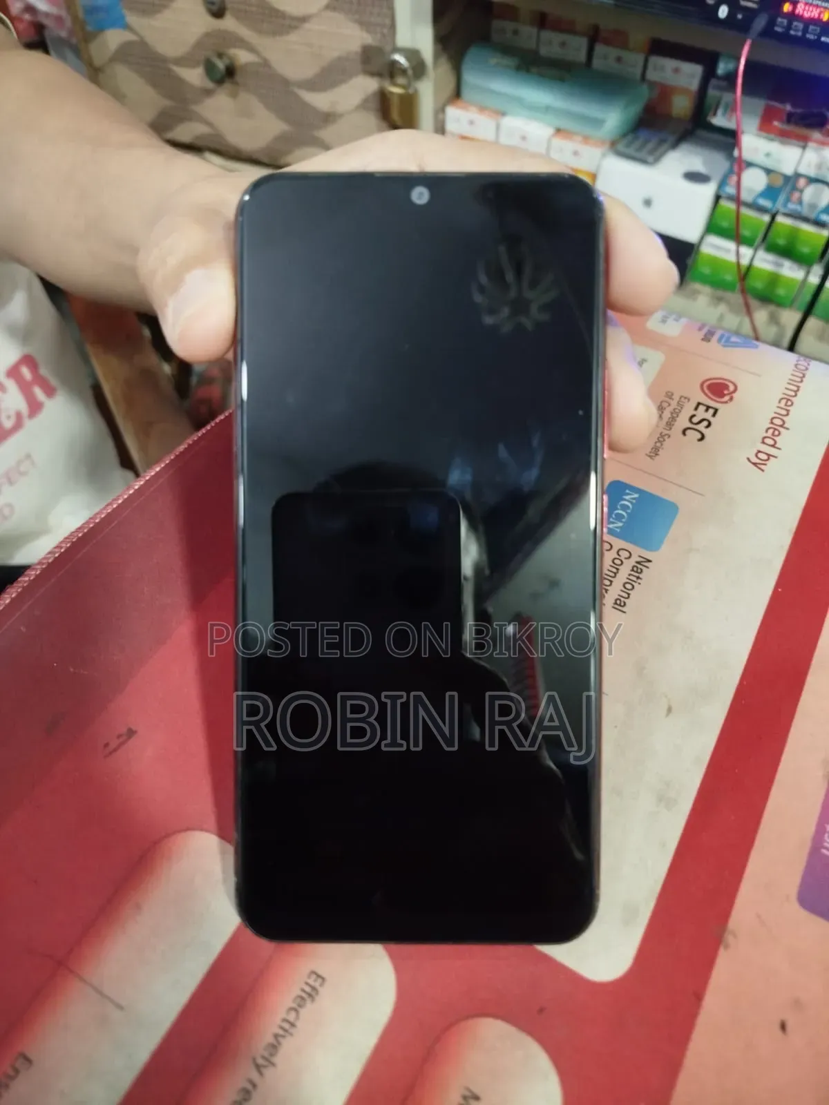 Vivo Y11 32 GB
