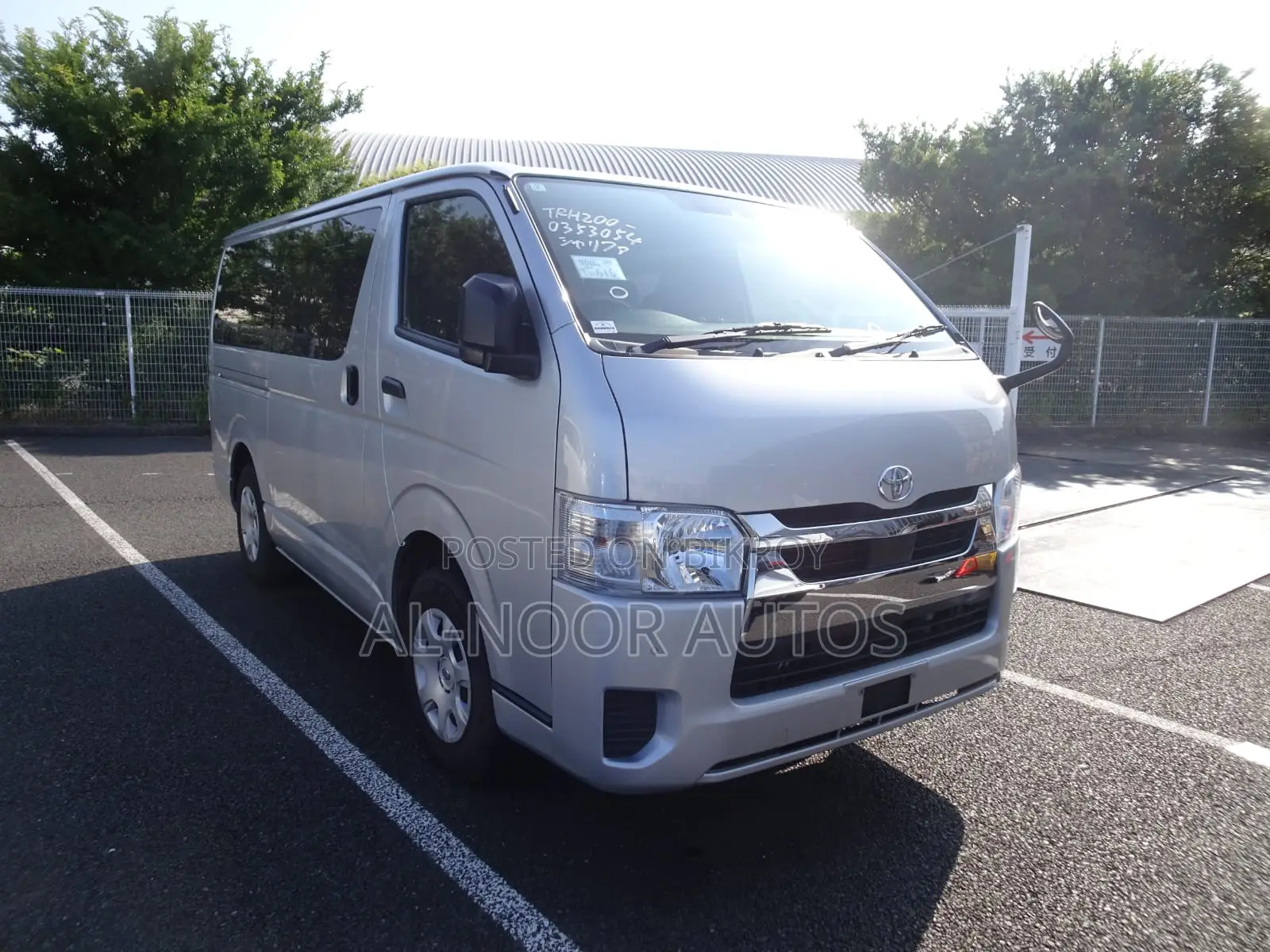 Toyota HiAce 2022 Silver