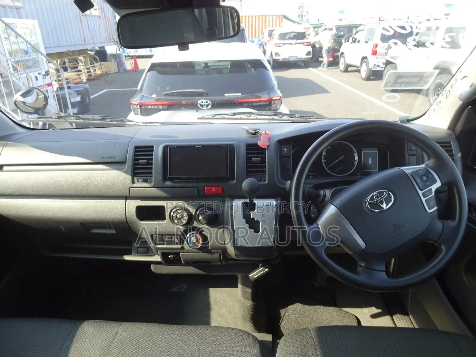 Toyota HiAce 2022 Silver