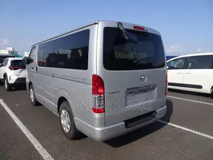 Toyota HiAce 2022 Silver