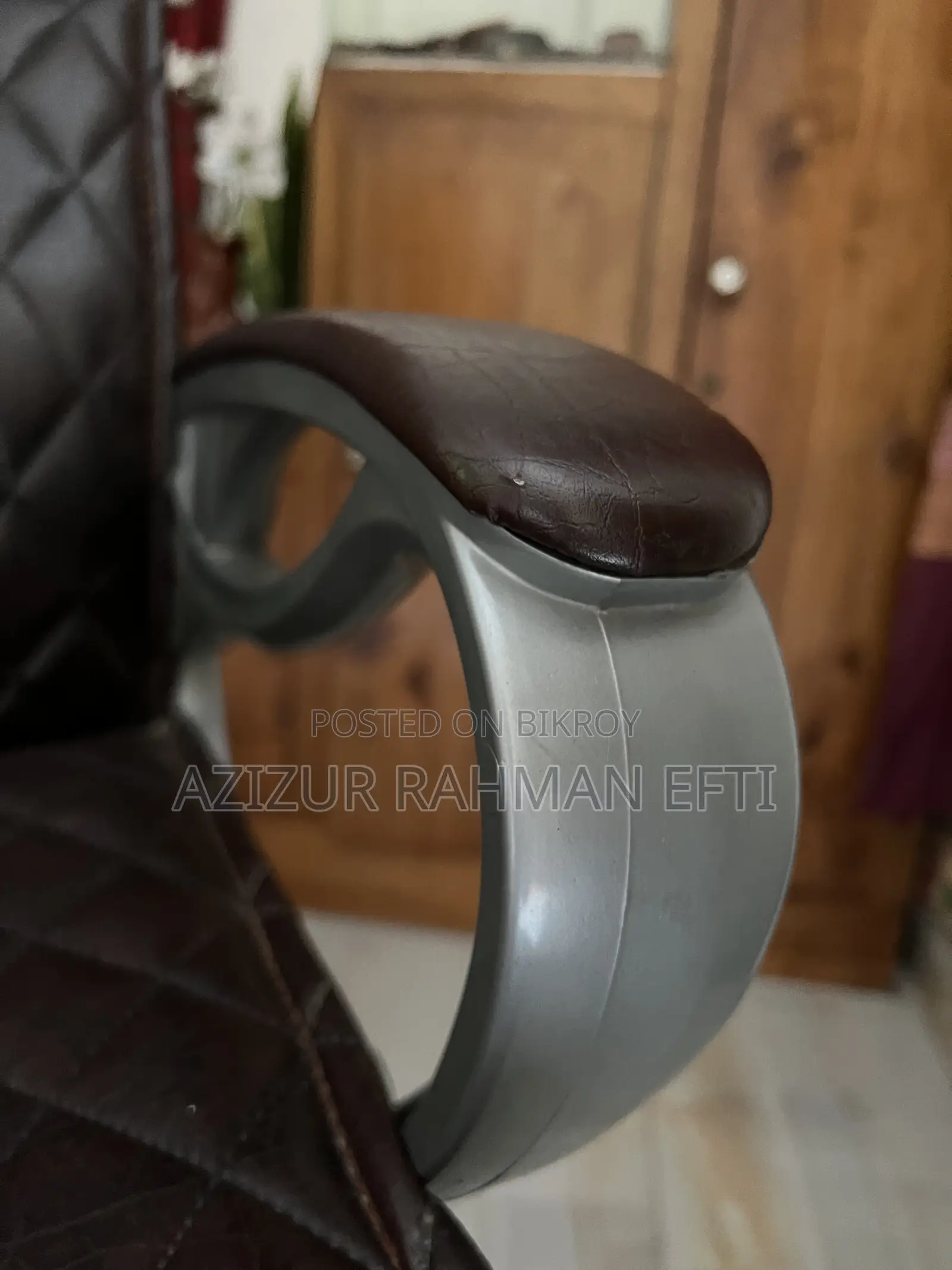 Boss Chair