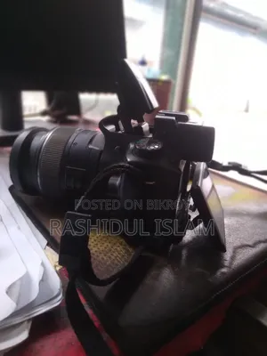 DSLR Camera