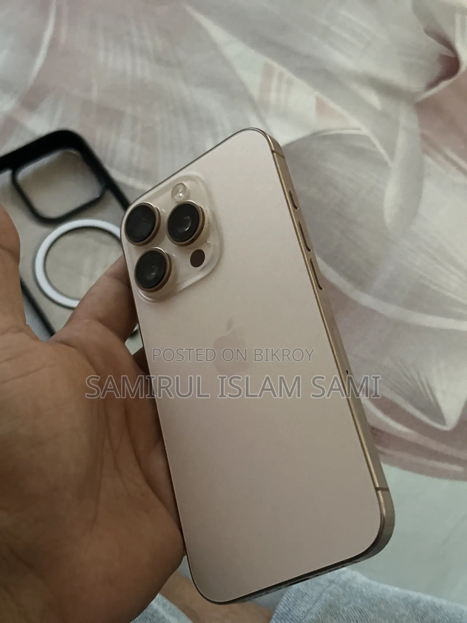 New Apple iPhone 16 Pro 128 GB Gold