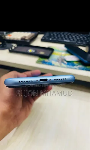Apple iPhone XR 64 GB Blue