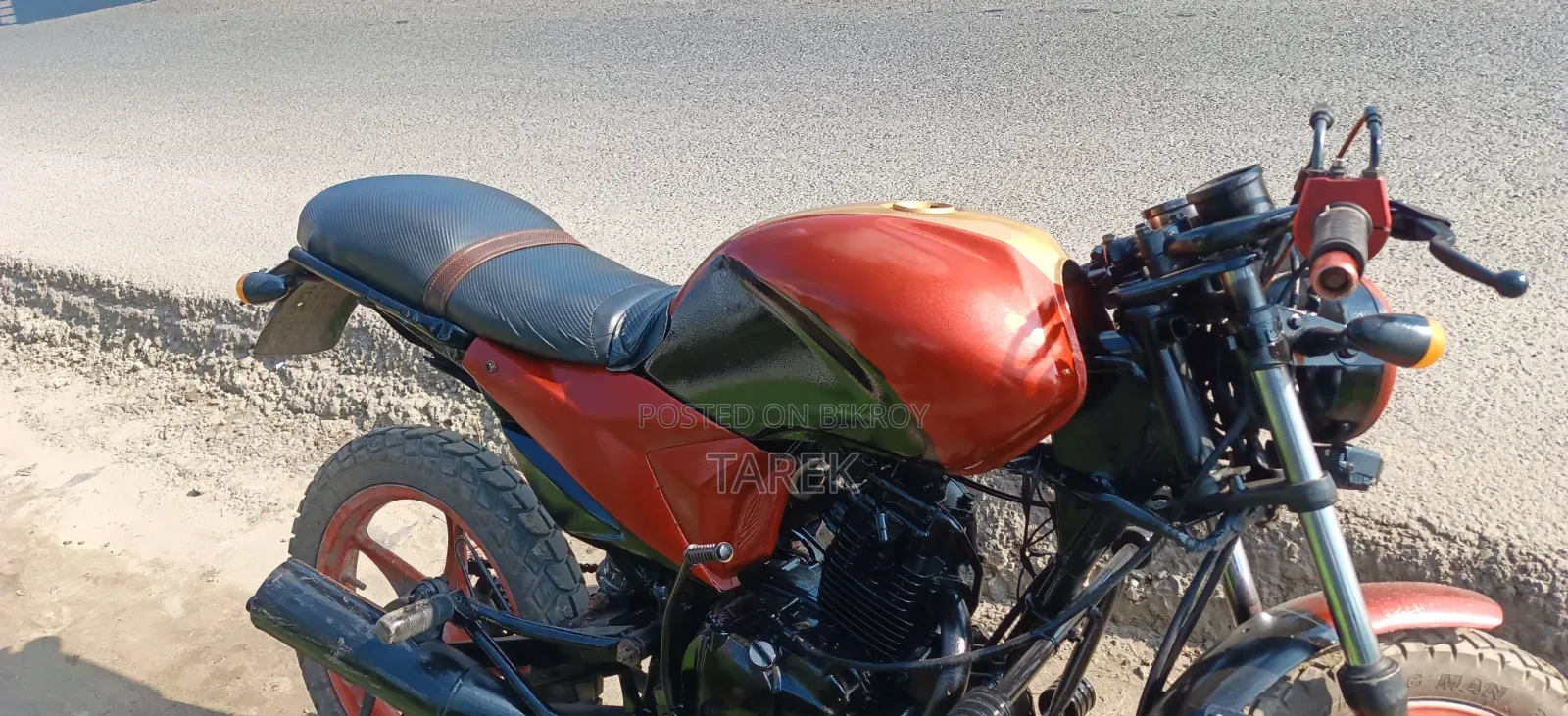 সুজুকি হায়াতে ২০১৭ লাল