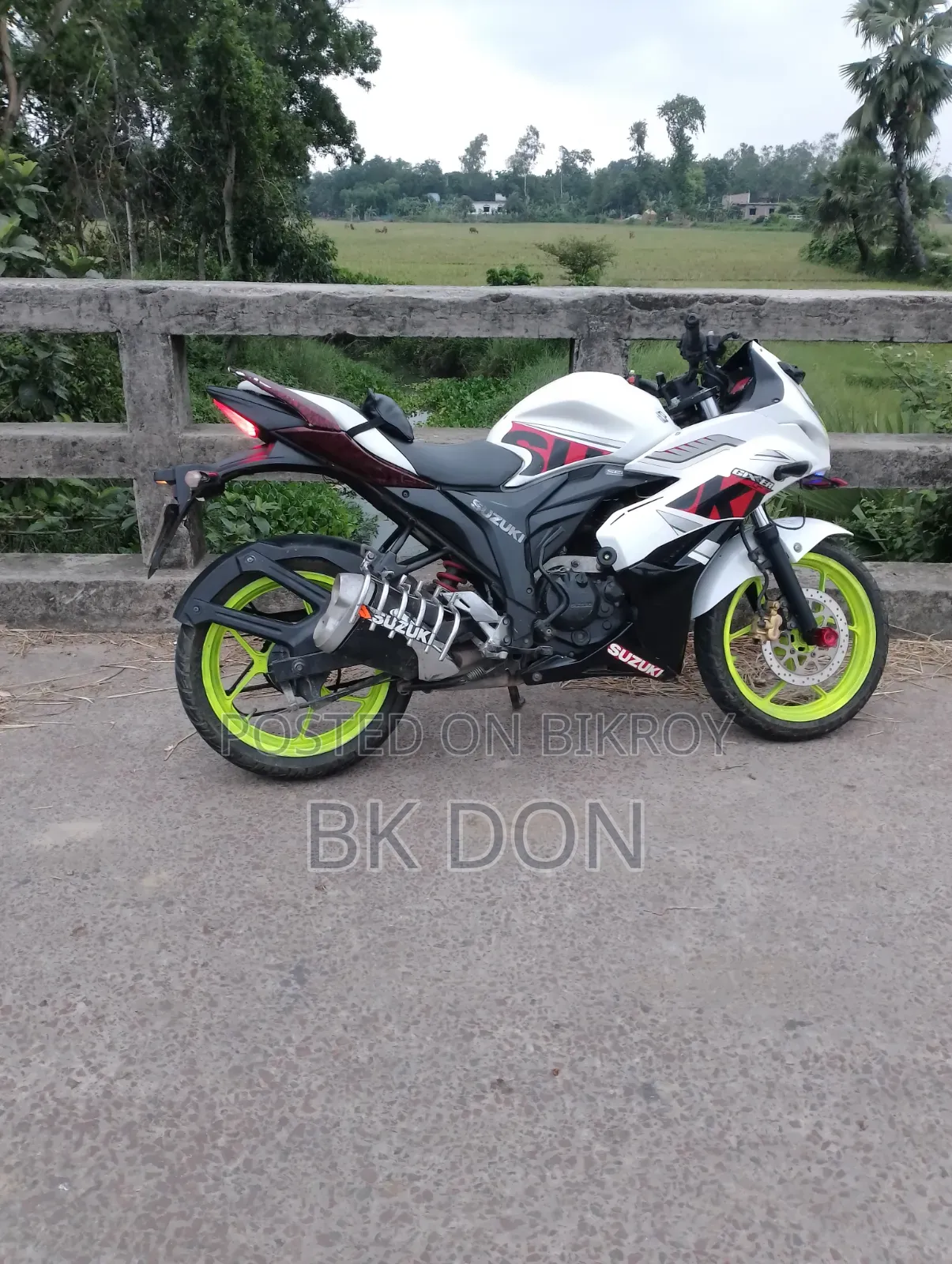 Suzuki Gixxer SF 2016 White