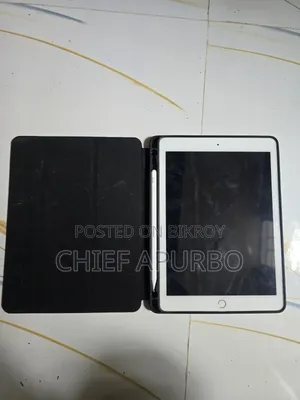 Apple iPad Pro (2022) 128 GB