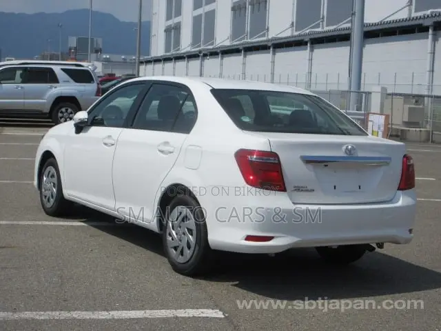 Toyota Axio 2021 White