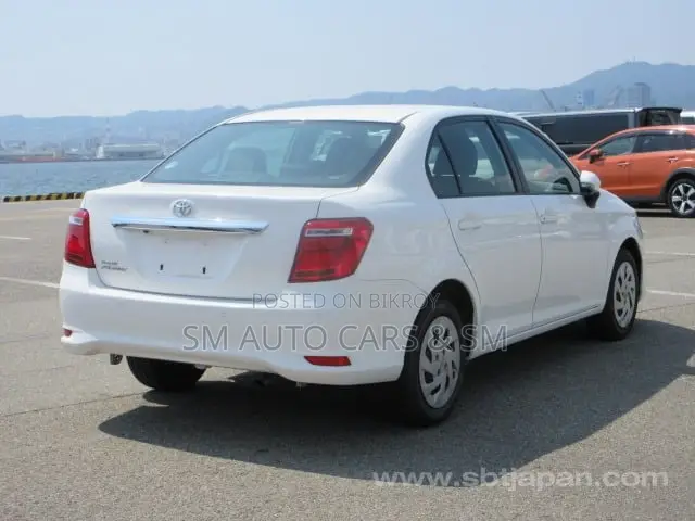 Toyota Axio 2021 White