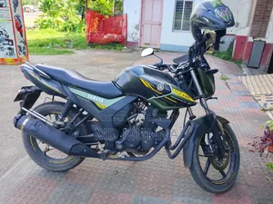 Yamaha 2018 Black