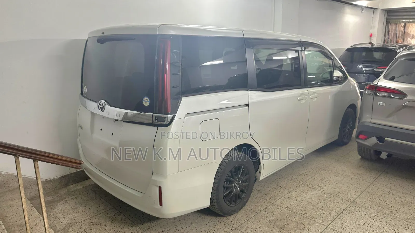 Toyota Noah 2021 Pearl