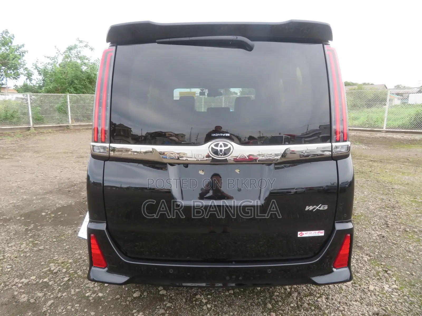 Toyota Noah 2021 Black