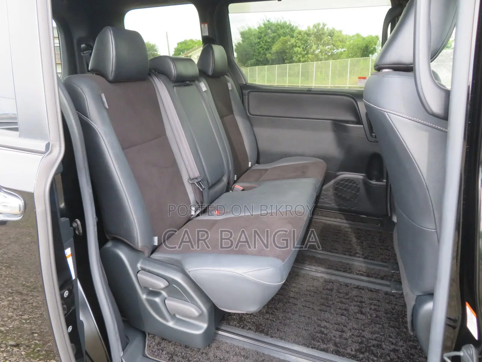 Toyota Noah 2021 Black