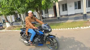 Bajaj Pulsar 150 2023 Blue
