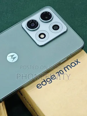 New Motorola Edge 70 256 GB Green