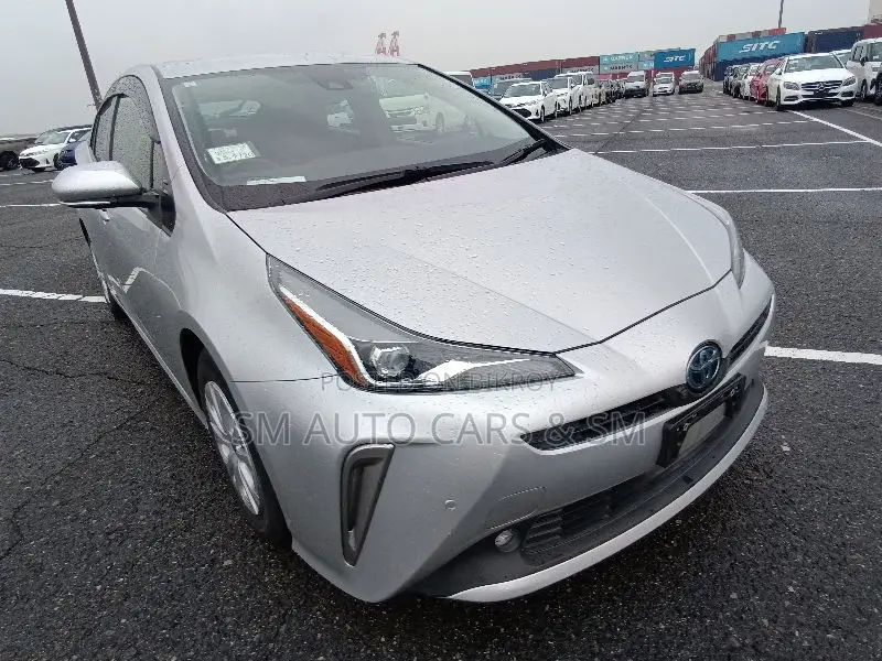 Toyota Prius 2021 Silver