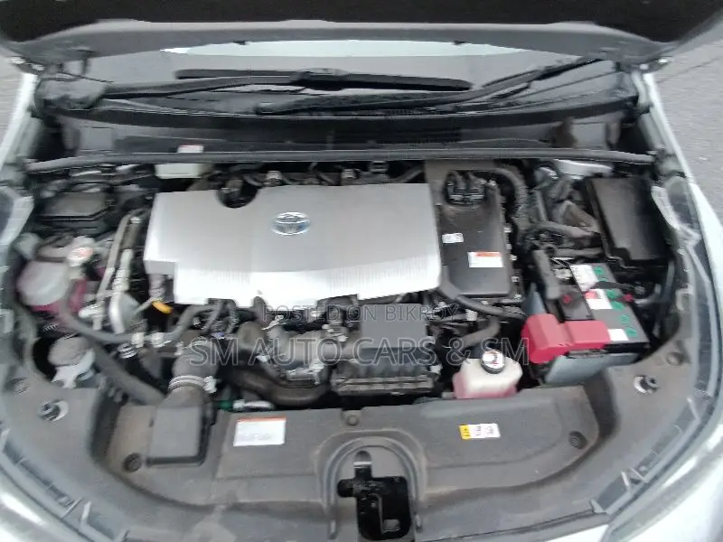 Toyota Prius 2021 Silver