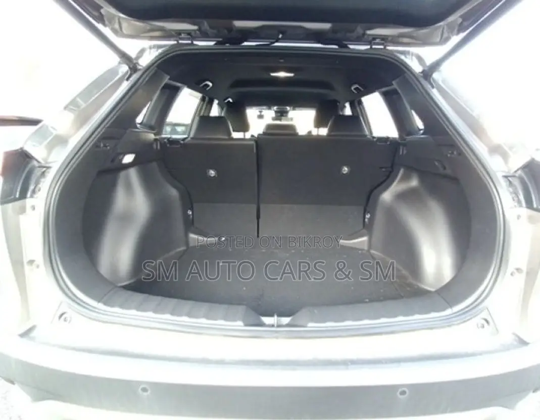 Toyota Corolla Cross 2022 Brown