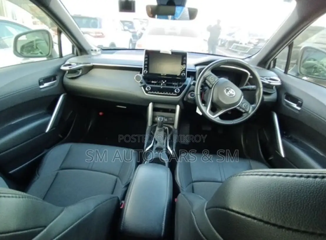 Toyota Corolla Cross 2022 Brown