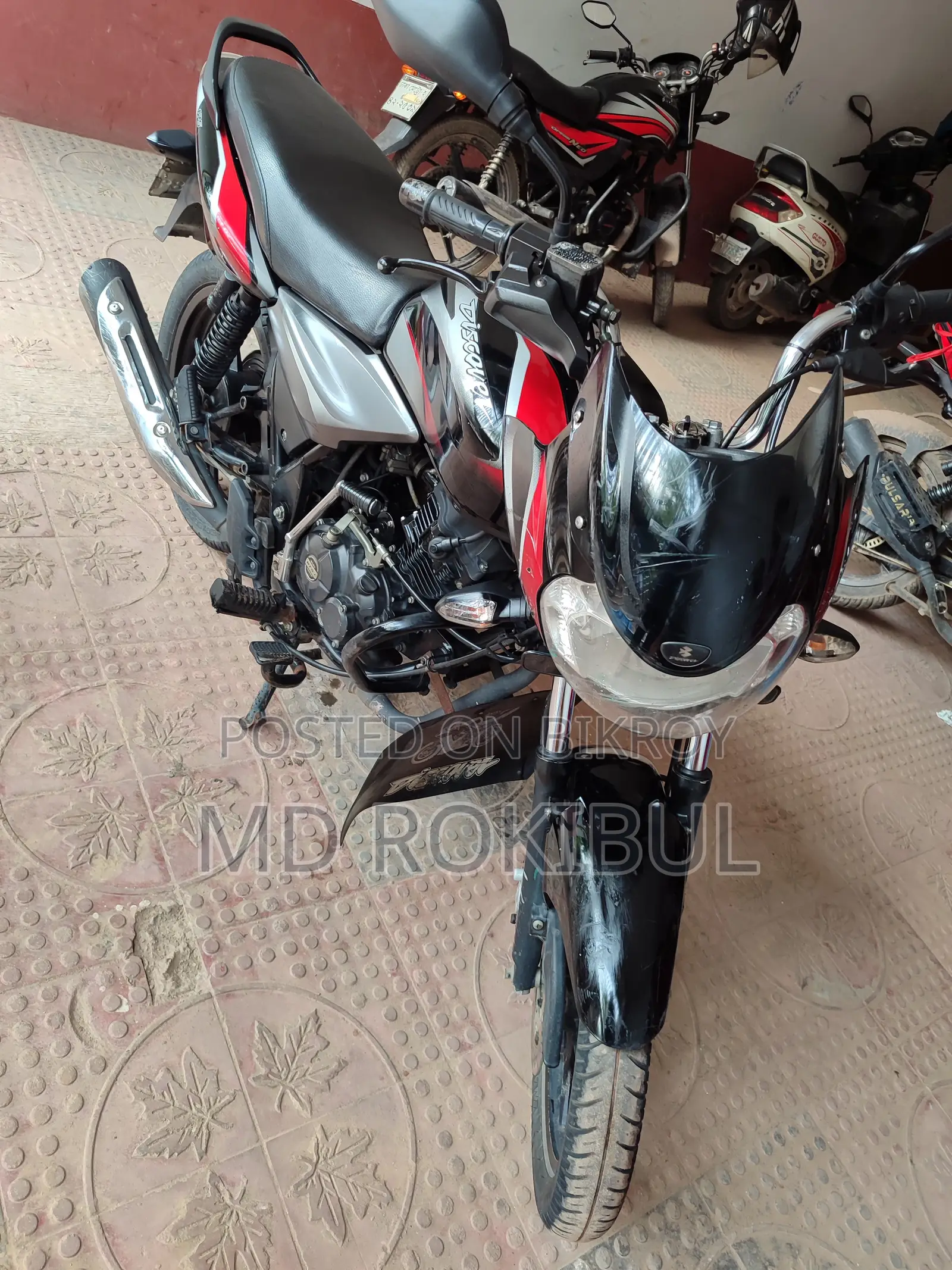 Bajaj Discover 125 2020 Black