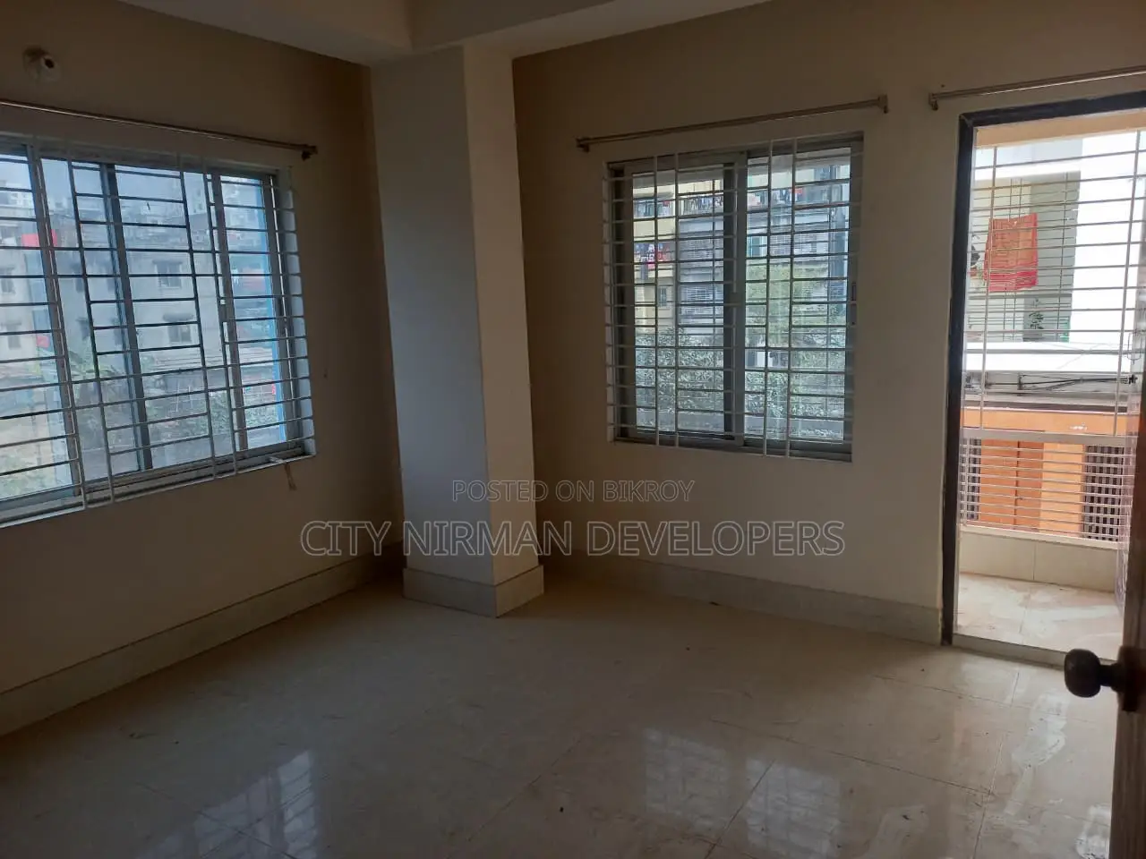 Furnished 2bdrm Block of Flats in Mohammadpur, Bosila for Sale