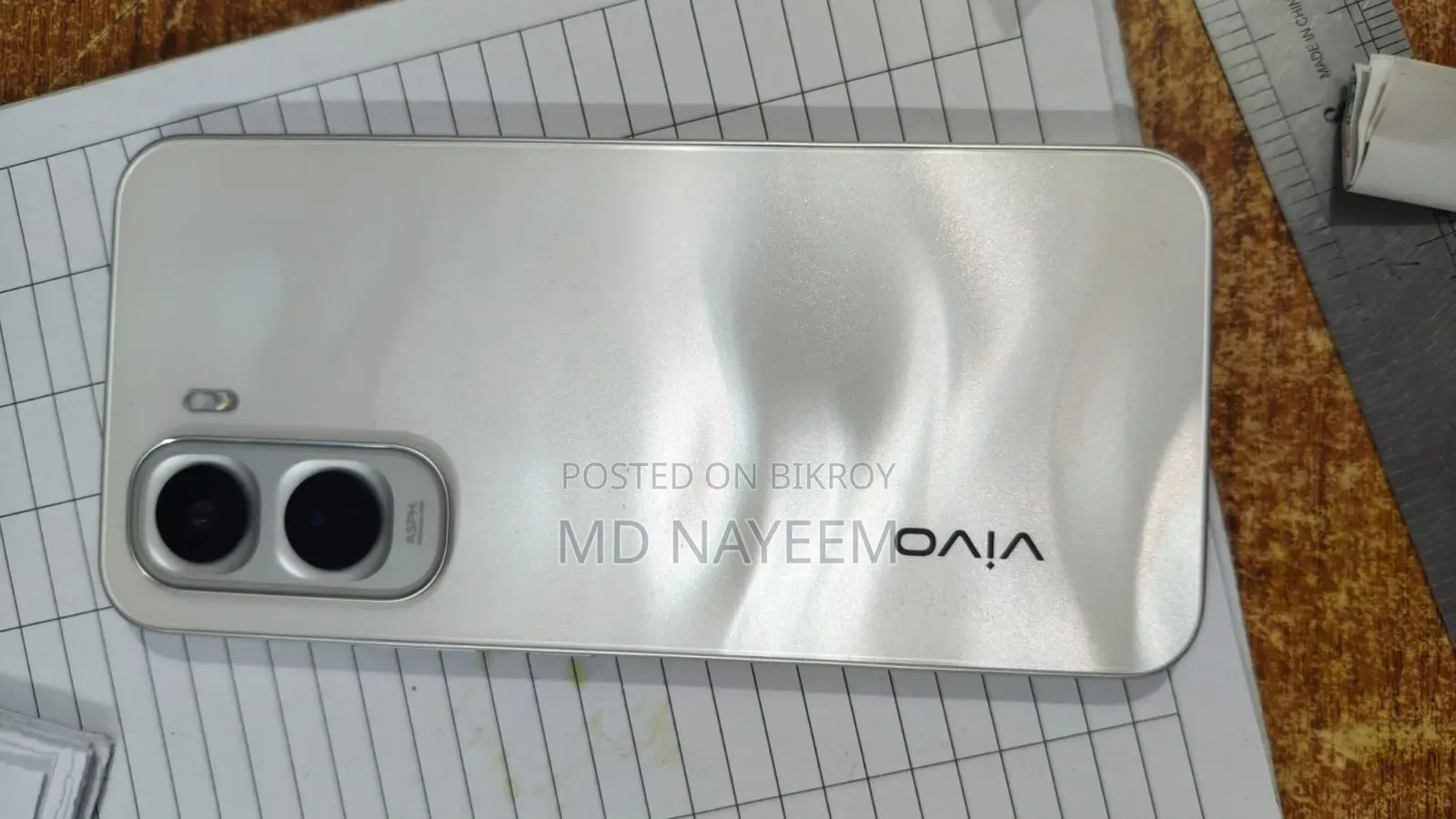 Vivo Y500 128 GB Silver