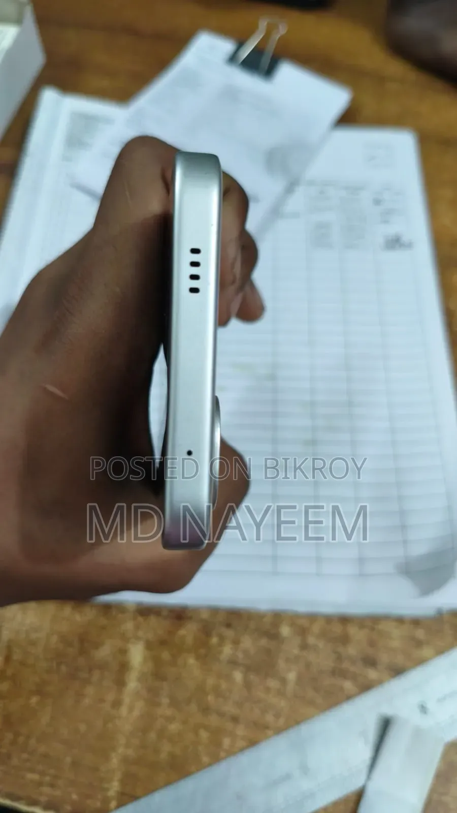 Vivo Y500 128 GB Silver