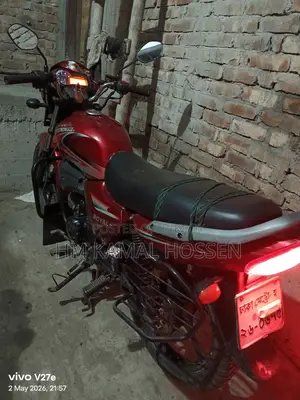 Royal Motorcycle 2016 Red