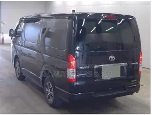 Toyota HiAce 2021 Black