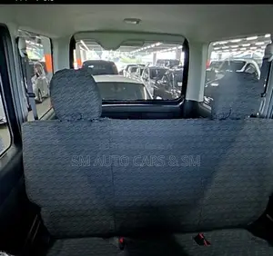 Toyota HiAce 2021 Black