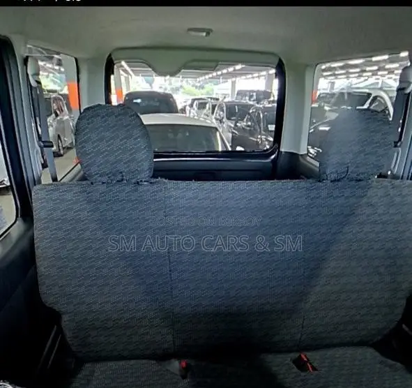Toyota HiAce 2021 Black