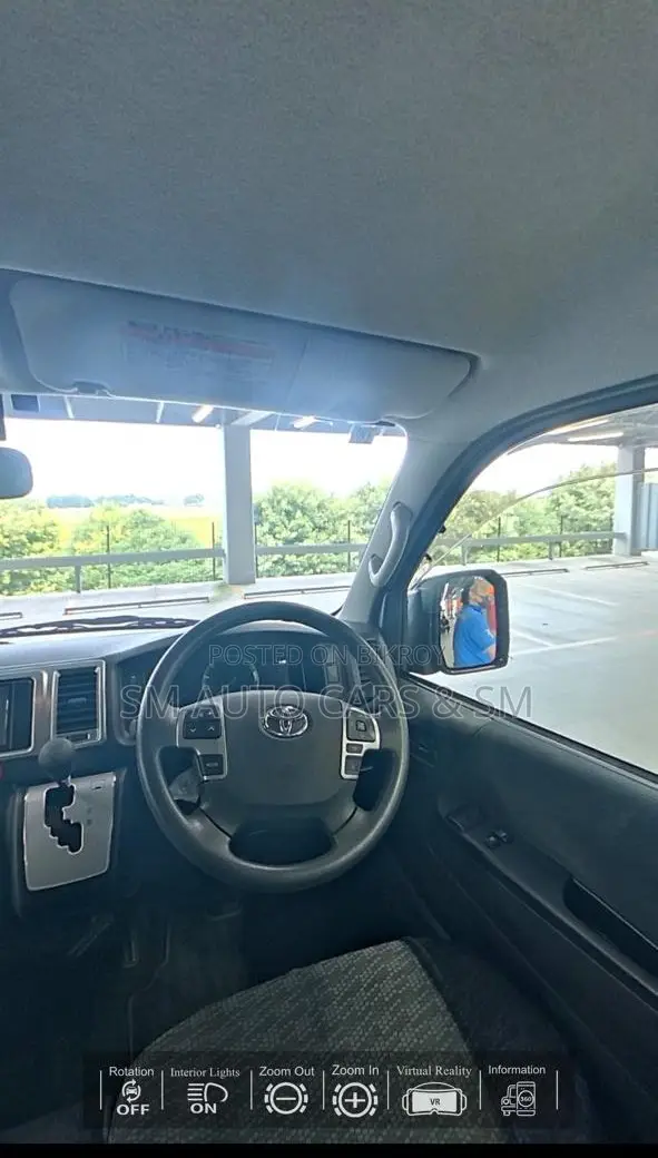 Toyota HiAce 2021 Black