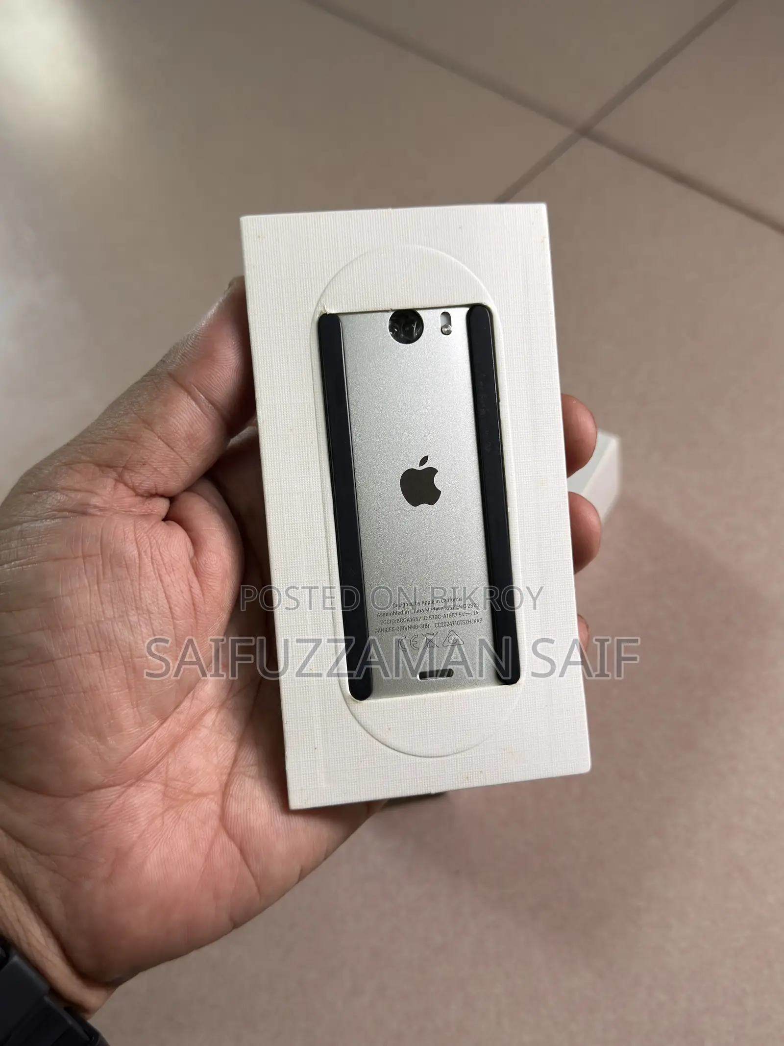 Apple Magic Mouse (Original) | Like New