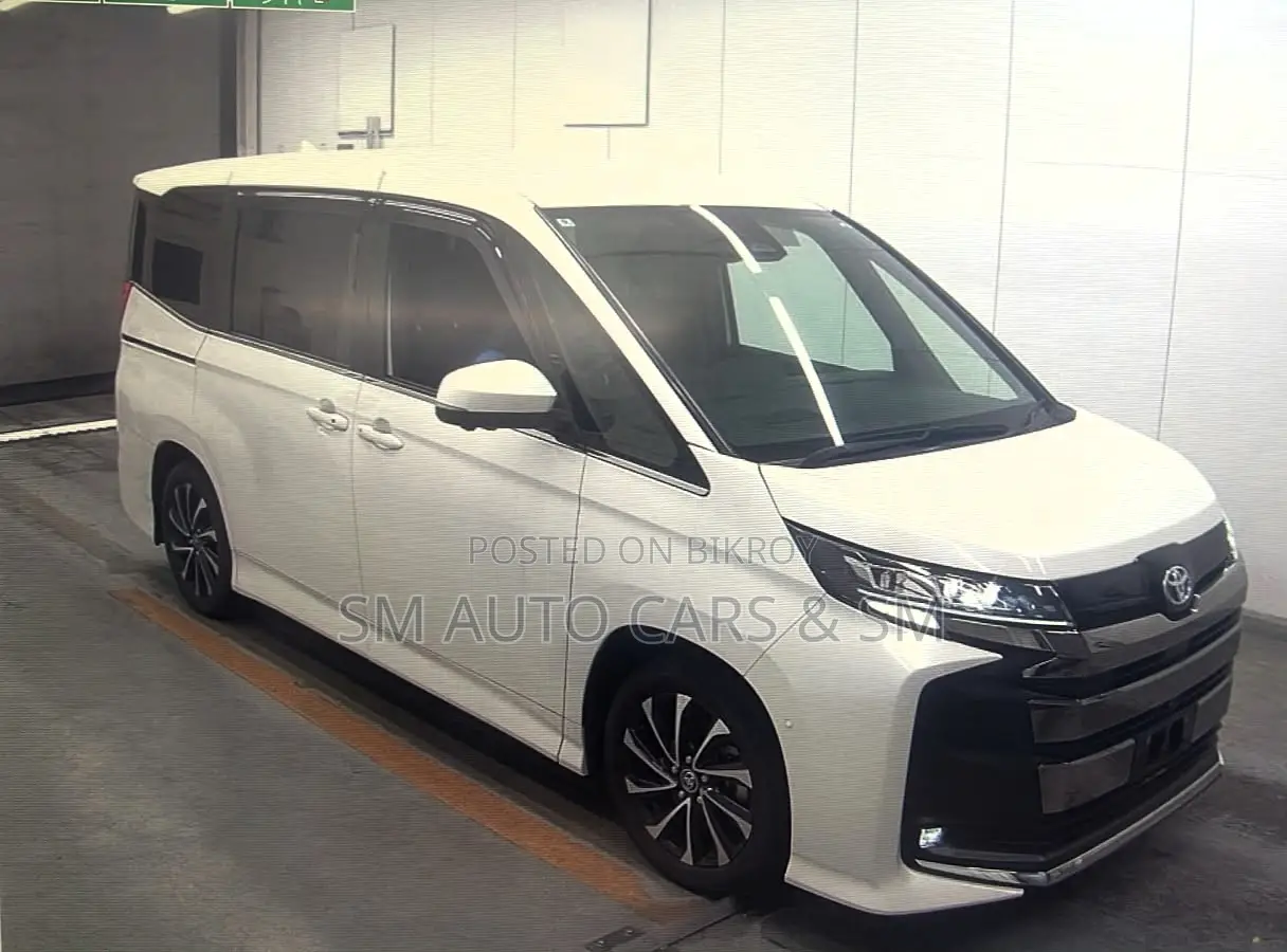 Toyota Noah 2022 Pearl