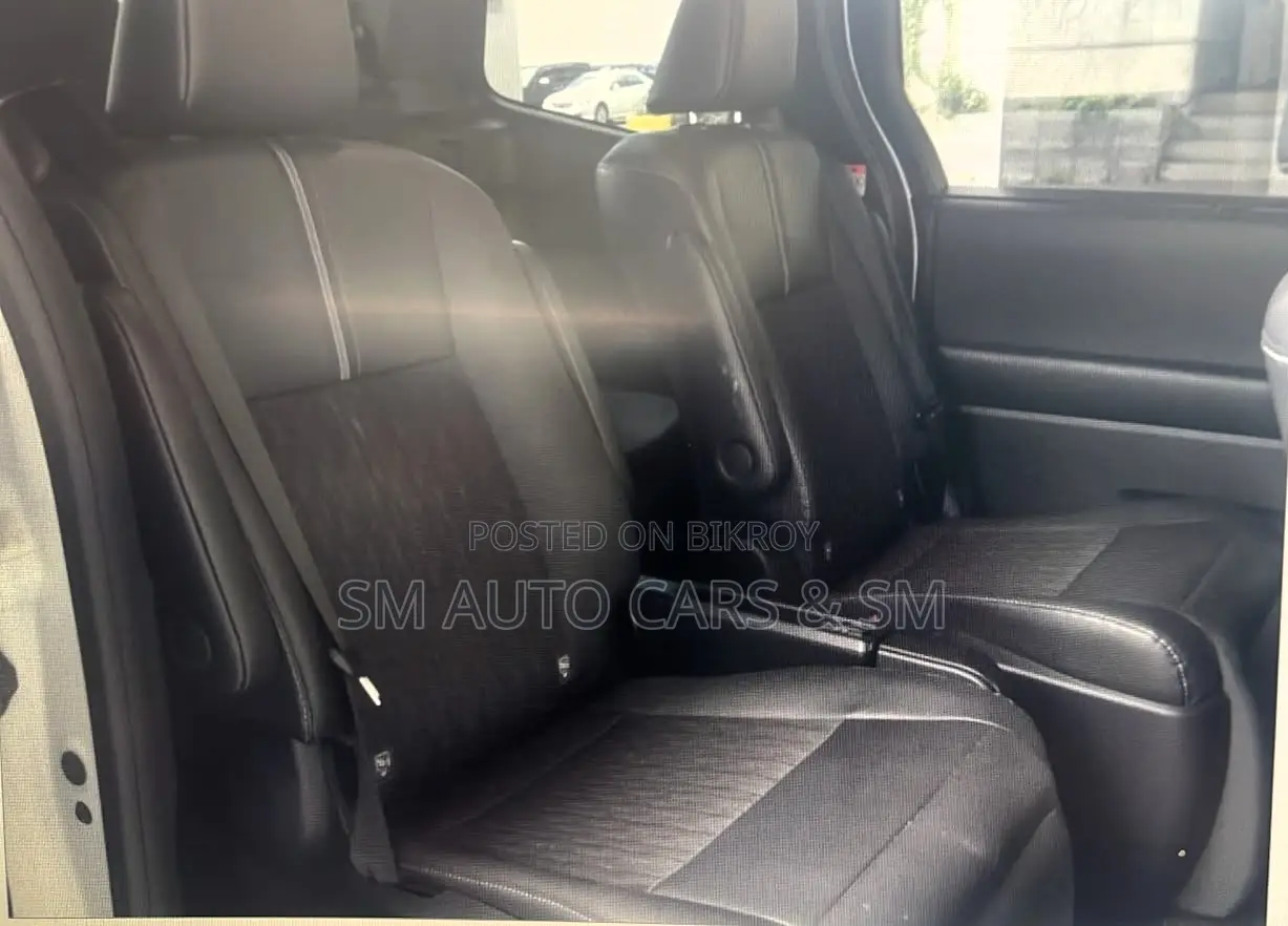 Toyota Noah 2022 Pearl