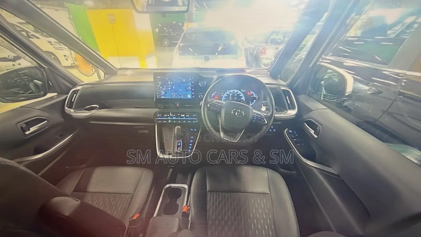 Toyota Noah 2022 Pearl