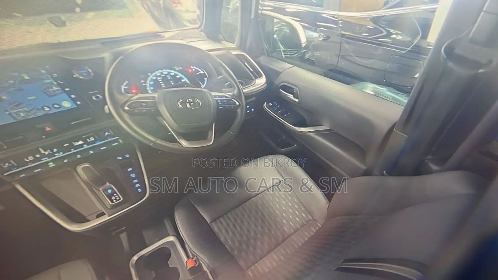 Toyota Noah 2022 Pearl
