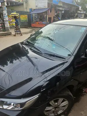 Toyota Premio 2018 Black