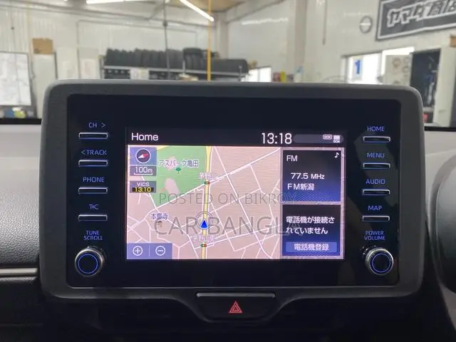 Toyota Yaris 2021 Brown