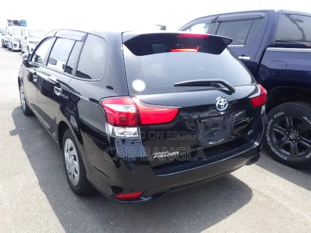 Toyota Corolla Fielder 2021 Black
