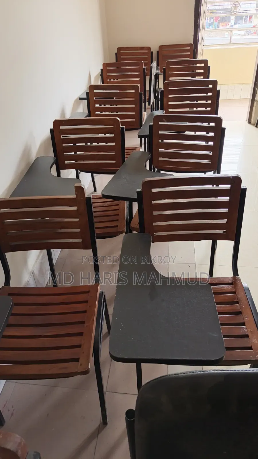 রাইটিং চেয়ার বিক্রি করা হবে