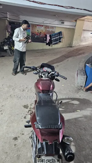 Bajaj Pulsar 150 2011 Red