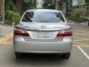 Toyota Premio 1.5 FWD 2013 Silver