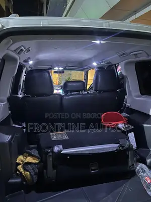Mitsubishi Pajero 2006 Silver