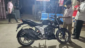 TVS Apache RTR 160 4V 2020 Black