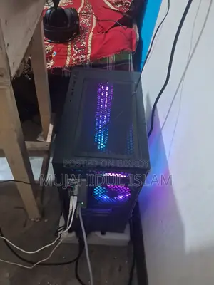 Desktop Computer MSI 16GB AMD SSD 512GB