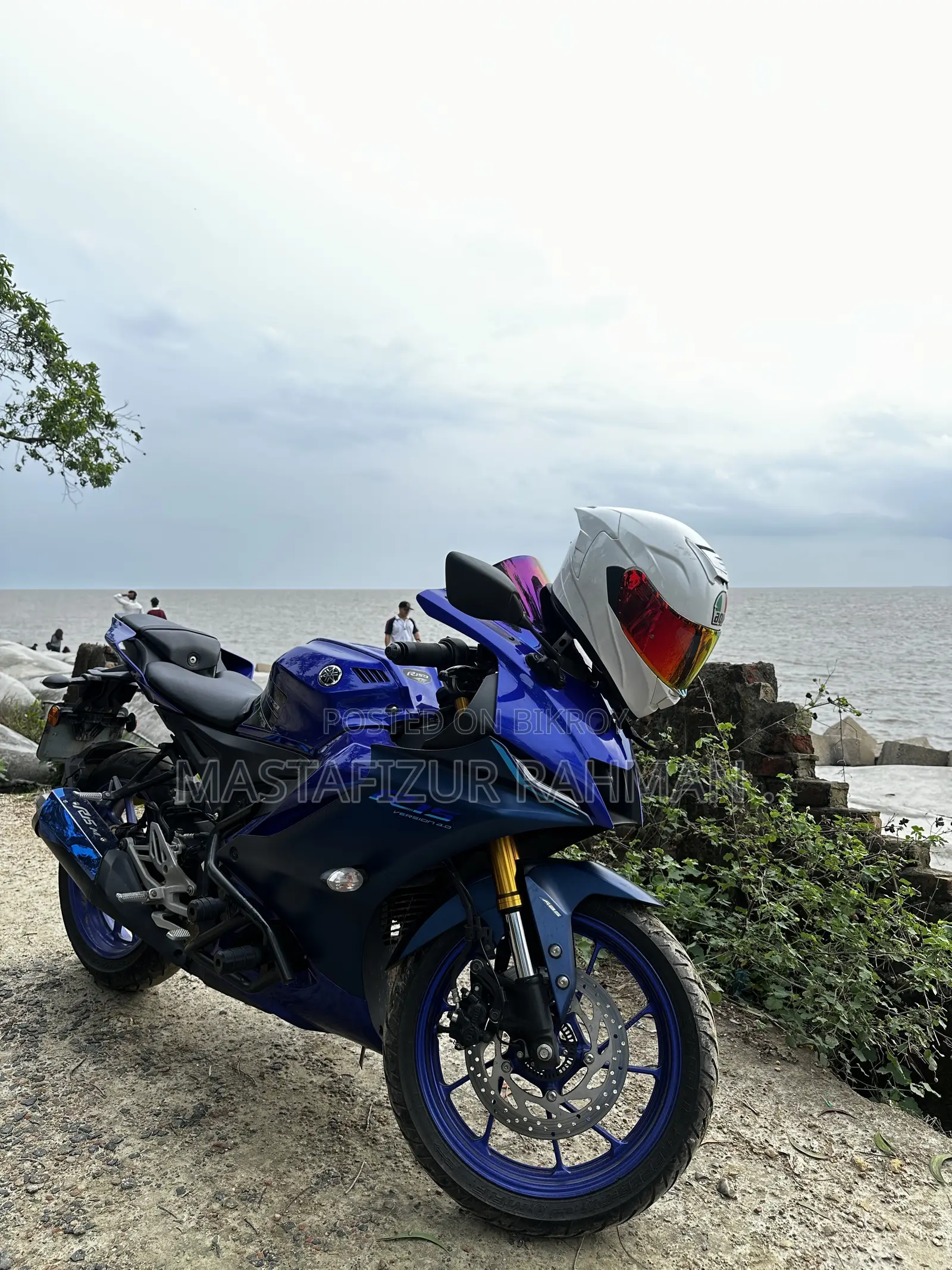 New Yamaha 2022 Blue